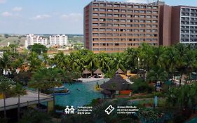 Hot Beach Resort